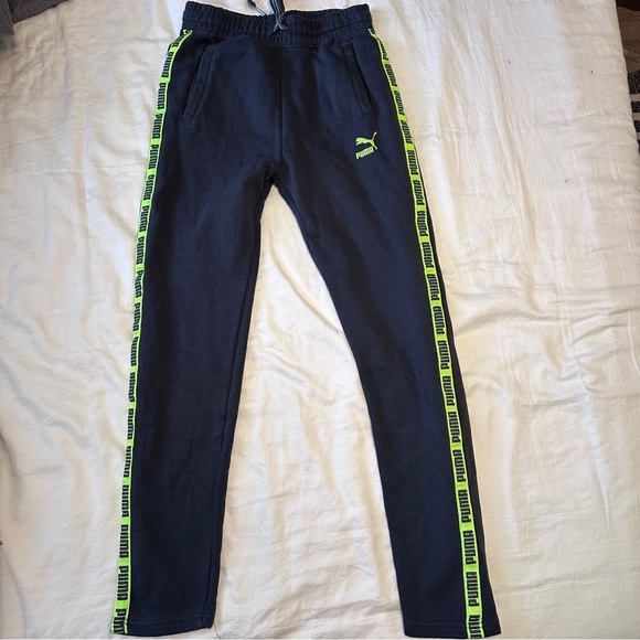 Puma Kids XL (14-16)Black Joggers with Neon Green Accents - Picture 7 of 7